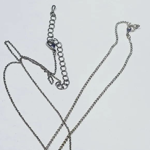 2 Classic Simple Necklaces Fashion Jewelry - Picture 5 of 7